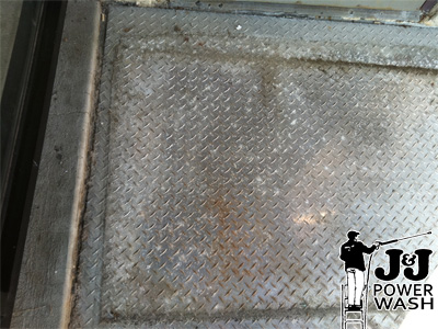 pressure washing metal