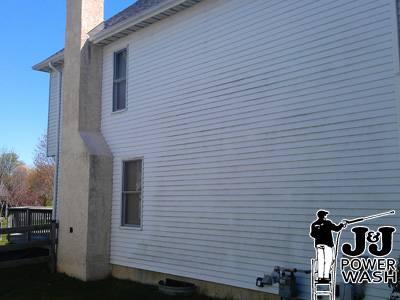 Power Washing Aluminum Siding