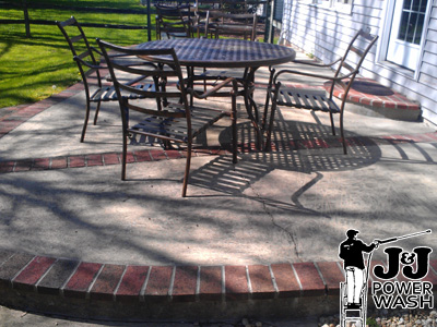 Pressure Washing a Concrete and Brick Patio Pressure Washing a Concrete and Brick Patio