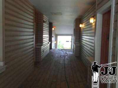 Breezeway Powerwashing