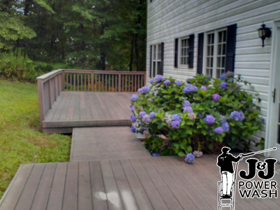 Composite Deck Powerwashing