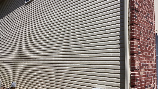 Vinyl Siding Before Cleaning